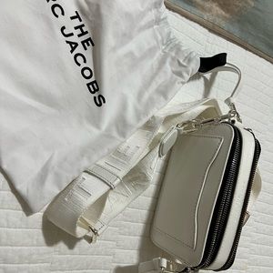 small white marc jacobs bag